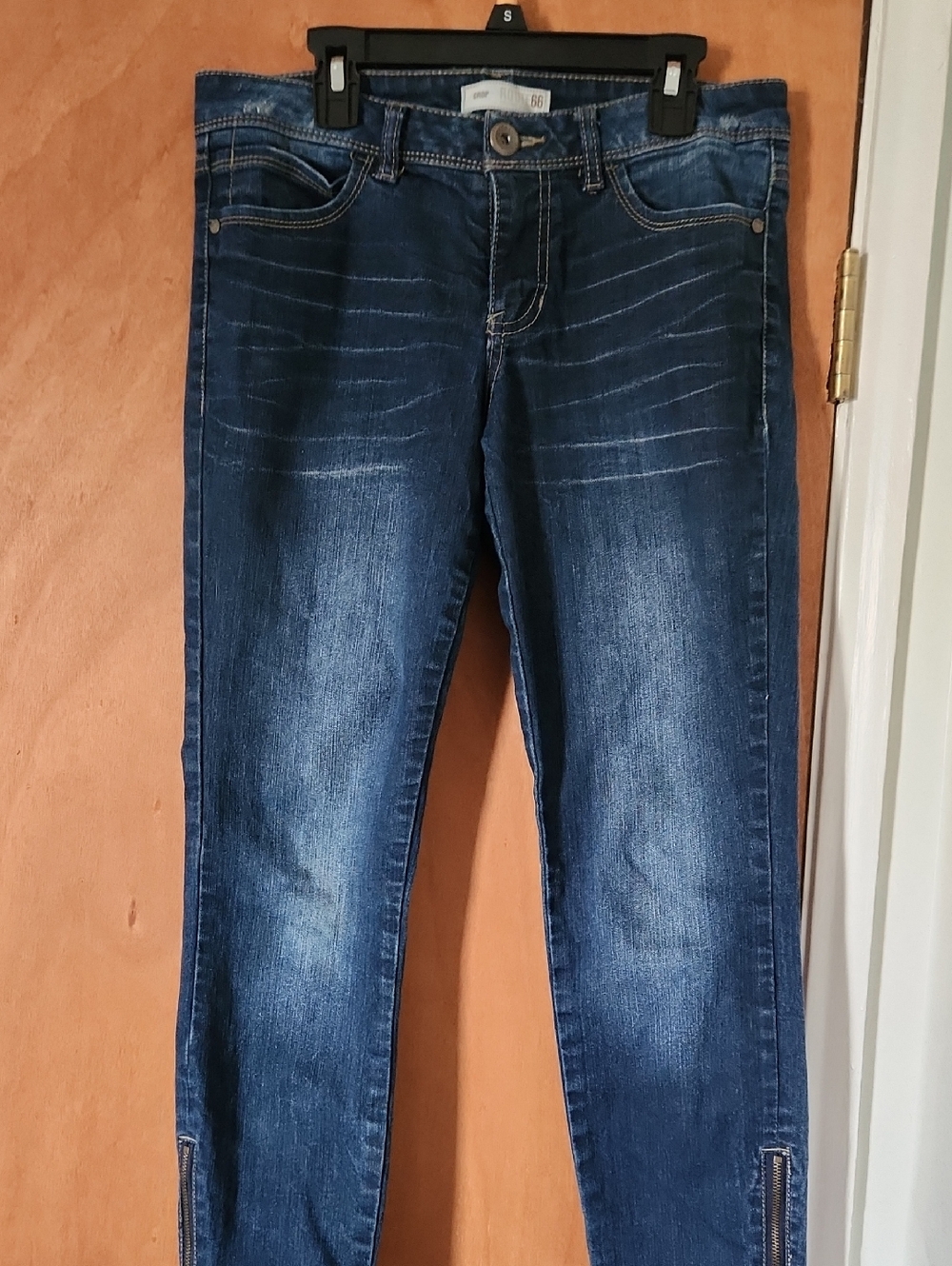 Route 66 Cropped Skinny Jeans in Dark Blue Wash Size 2